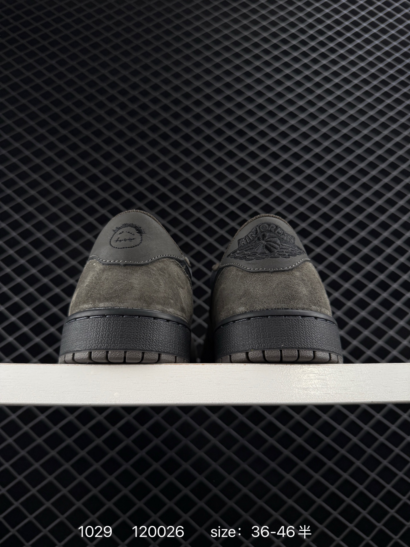 Travis Scott x Air Jordan 1 ” Reverse Mocha “